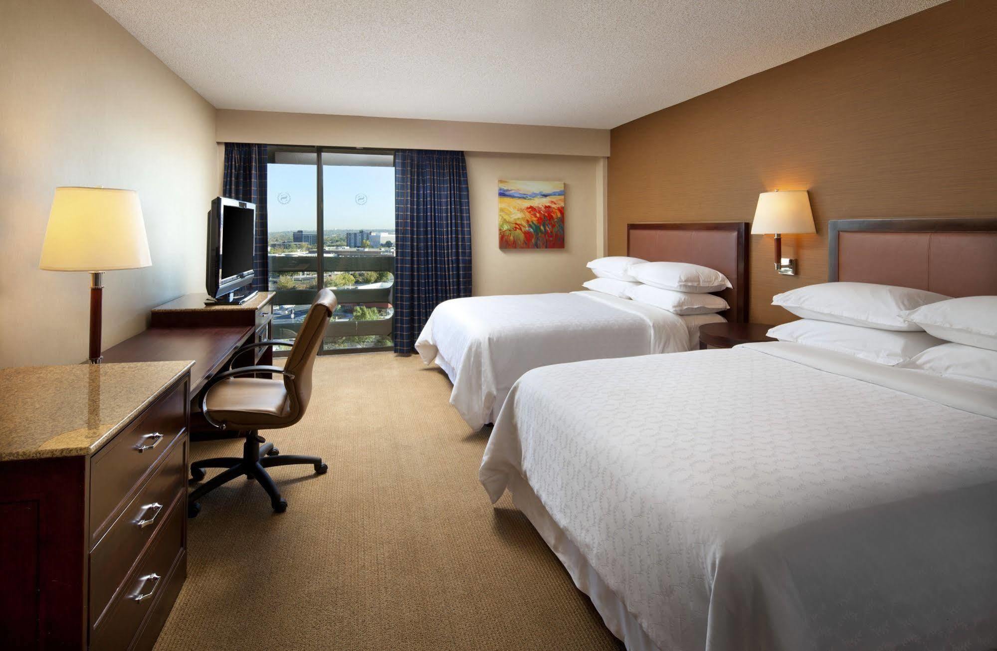 เชราตัน อัลบูคัวร์คิว อัปทาวน์ Hotel แอลบูเคอร์คี ภายนอก รูปภาพ